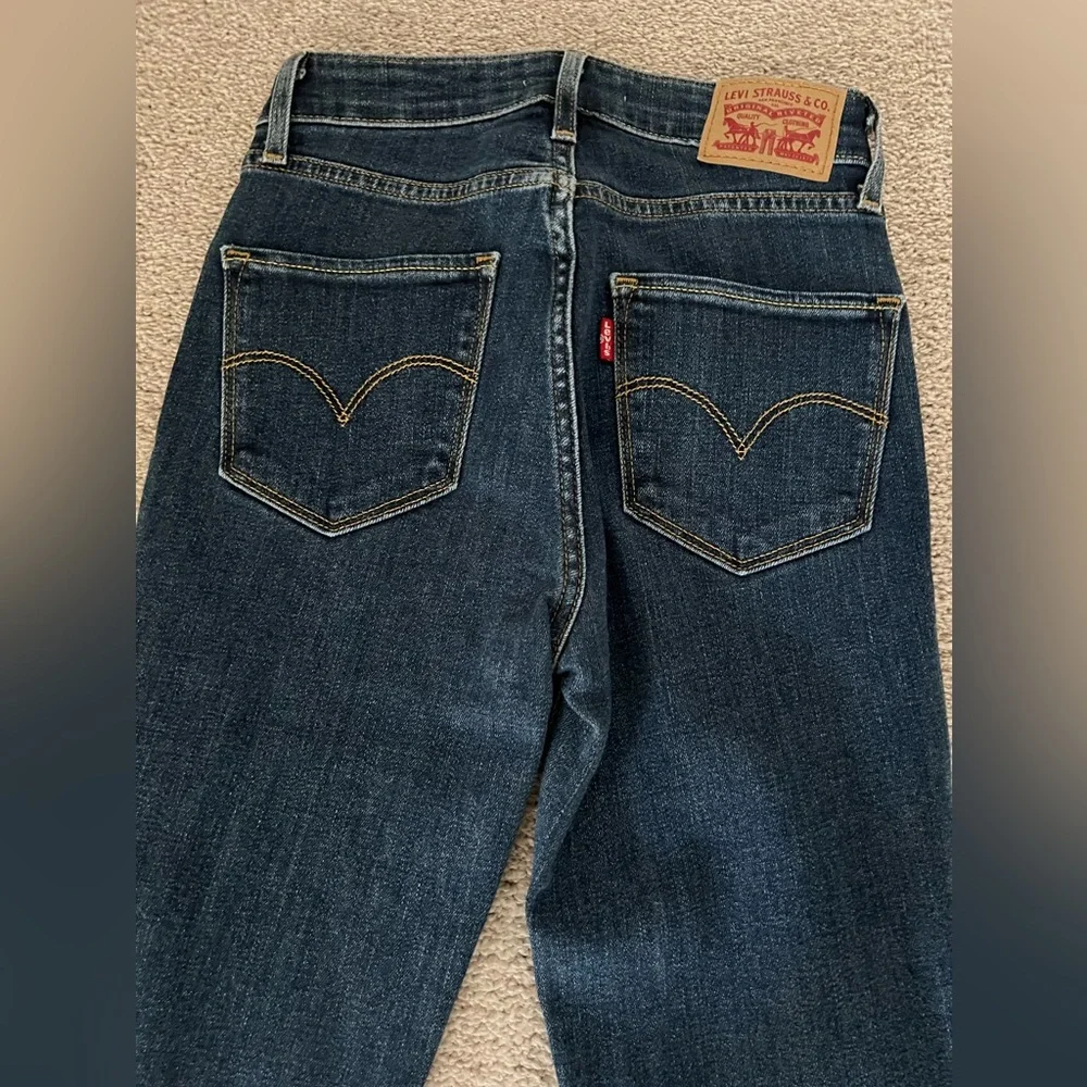 Levi’s 721 High Rise Distressed Skinny Jeans – Size 24 - Picture 8 of 15